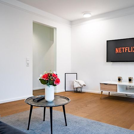 Whirlpool - Zentral - Designloft Mit Xxl Terrasse Apartman Wiesbaden Kültér fotó