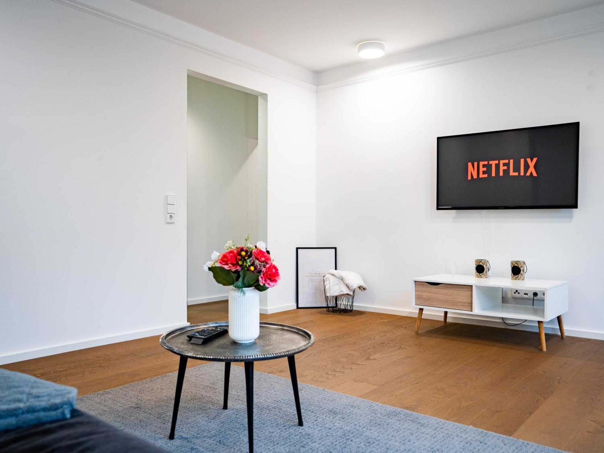Whirlpool - Zentral - Designloft Mit Xxl Terrasse Apartman Wiesbaden Kültér fotó