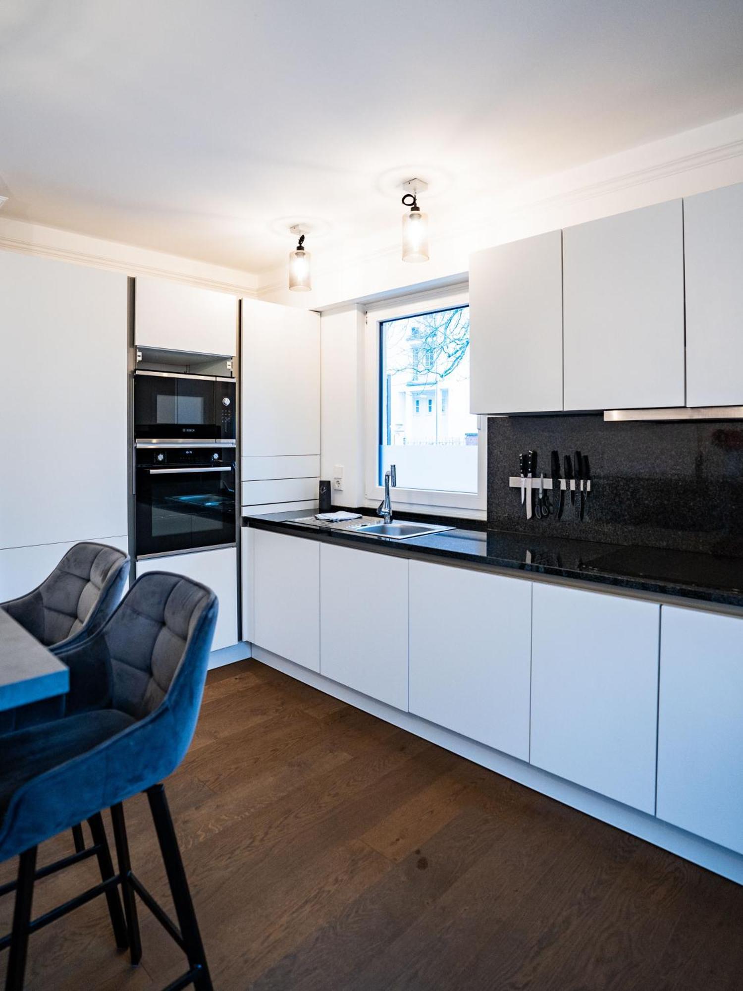 Whirlpool - Zentral - Designloft Mit Xxl Terrasse Apartman Wiesbaden Kültér fotó