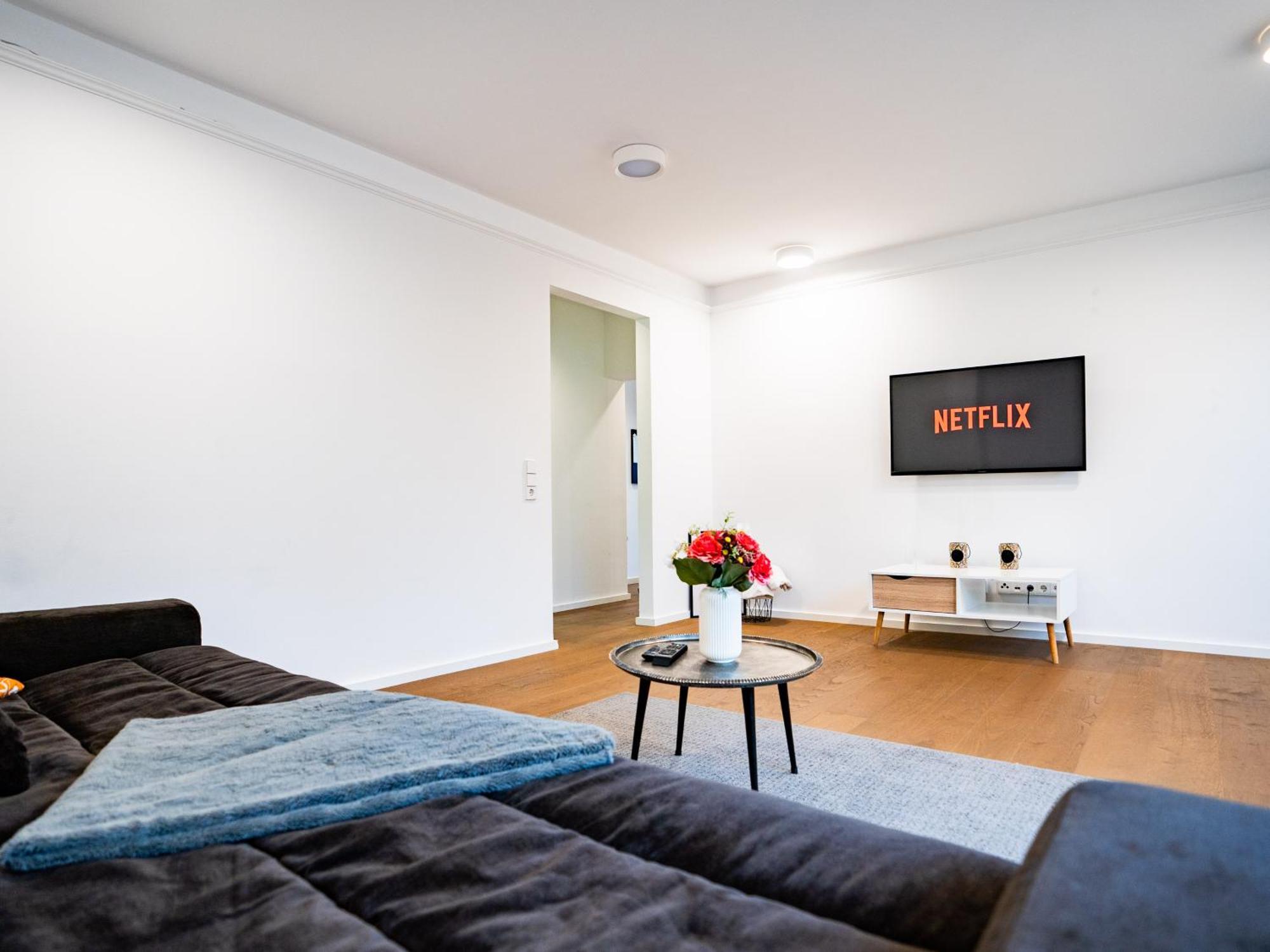 Whirlpool - Zentral - Designloft Mit Xxl Terrasse Apartman Wiesbaden Kültér fotó